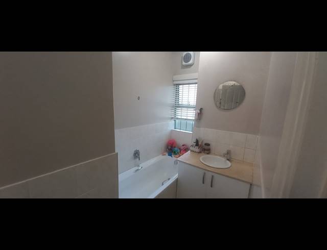 2 BEDROOM FLAT FOR SALE IN WINDERMERE